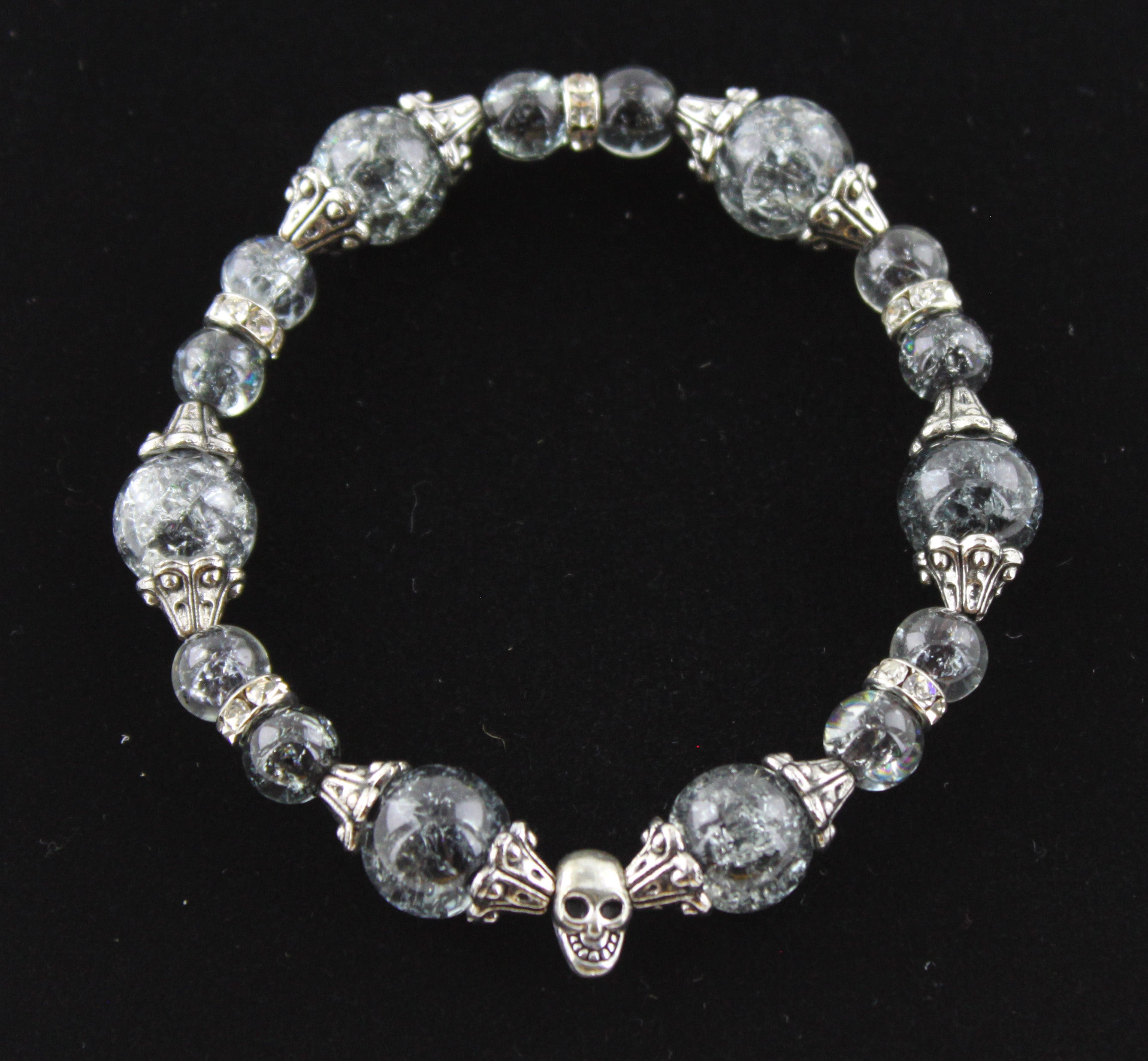 Single Skull Cracked Grey Glass Bead Bracelet