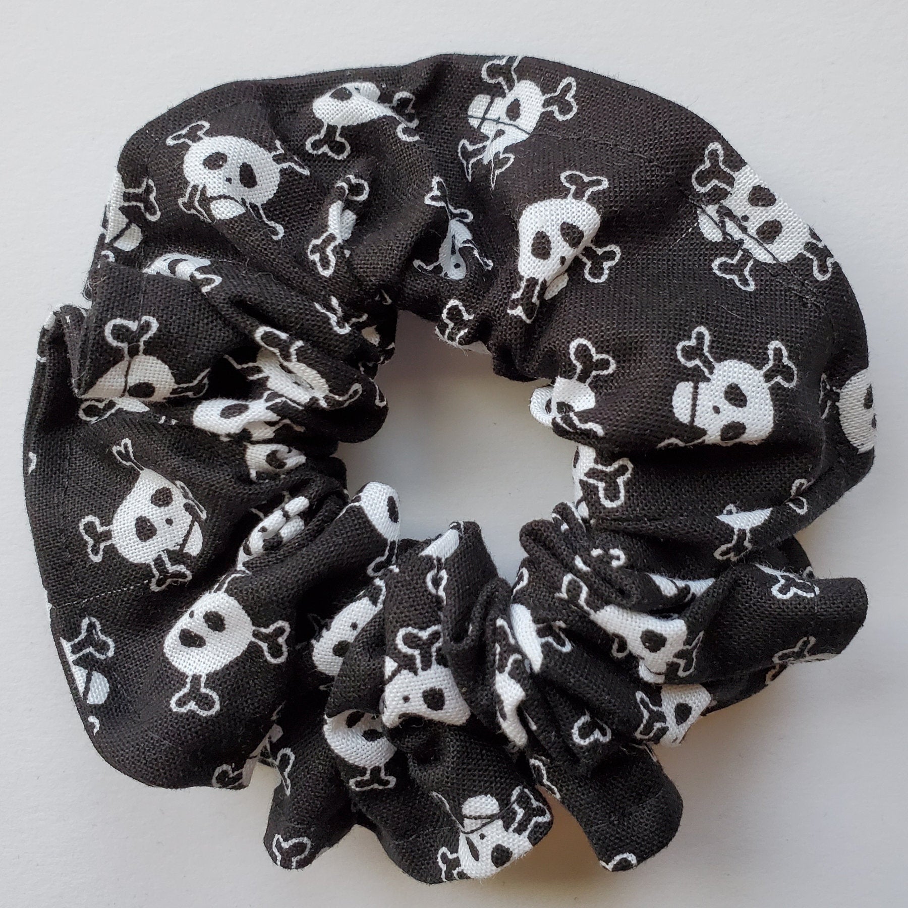 Black and White Skull Scrunchie